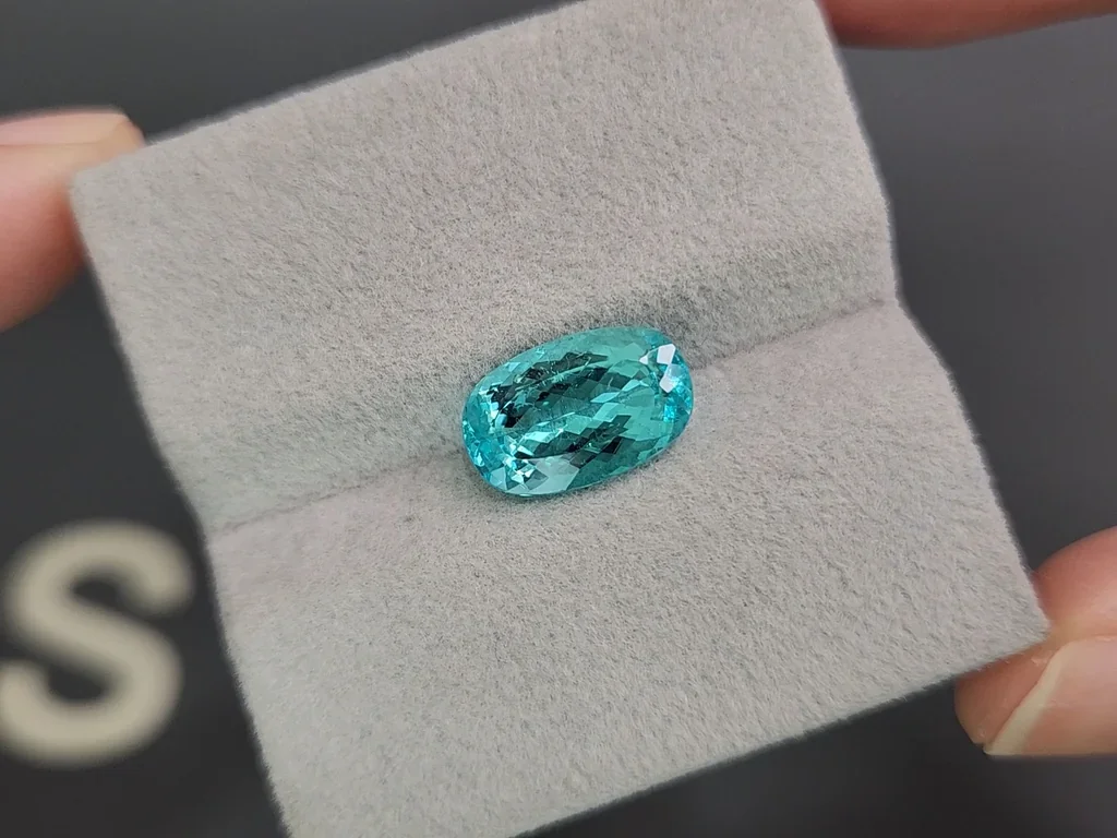 Neon blue tourmaline Paraiba in cushion cut 4.02 carats - Image 3